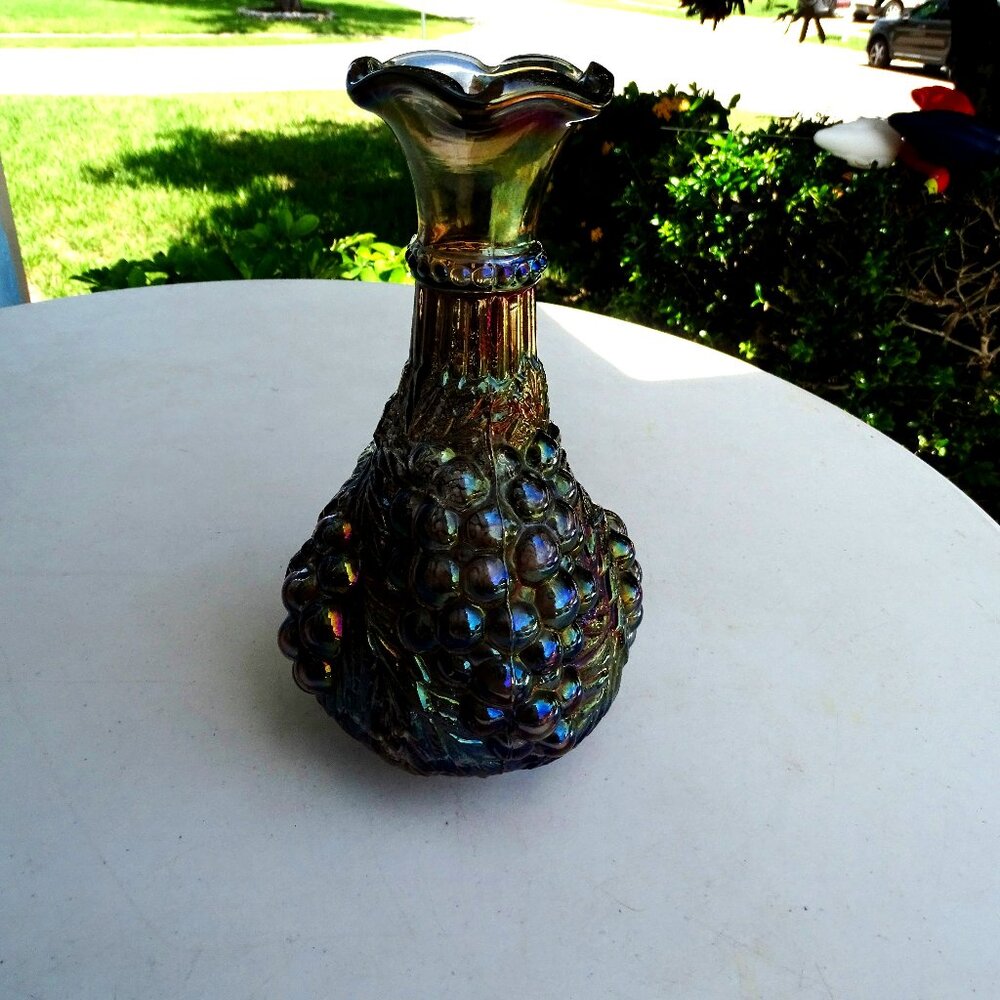 Imperial Grape Purple Amethyst Wine Decanter No Stopper